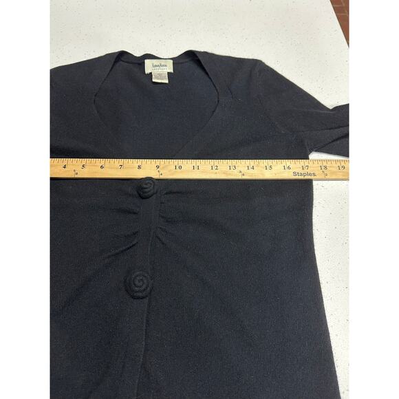 Neiman Marcus Vtg Cashmere Cardigan Button Front Black L
Feminine Old Money - Picture 12 of 14